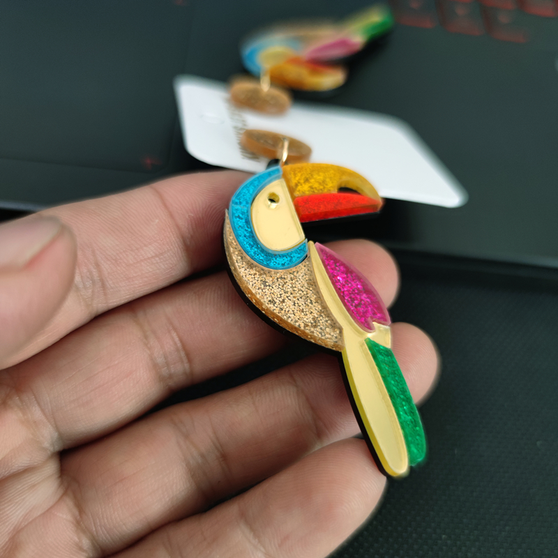 Ladies Fashionable Parrot Earrings Ladies Fashionable Parrot Earrings