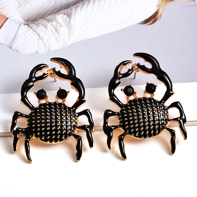 Ladies Fashionable Stud Crab Earrings Ladies Fashionable Stud Crab Earrings