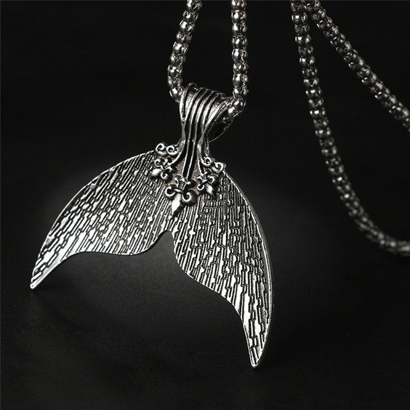 Ladies Fashionable Whale Tail Necklace