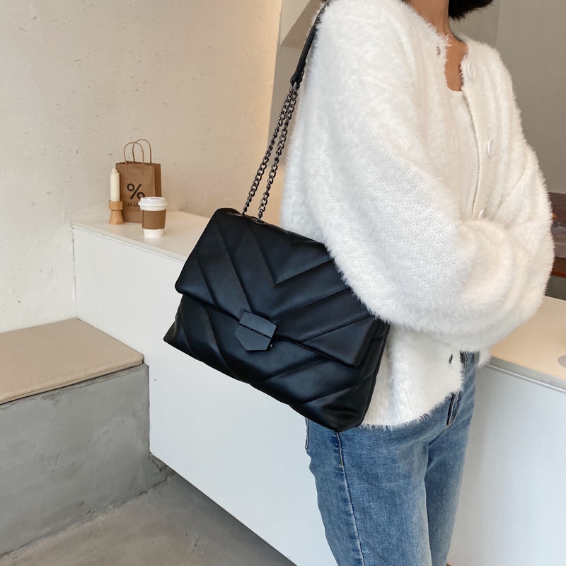 Ladies Leather Sling Bag with Chain Strap Ladies Leather Sling Bag with Chain Strap