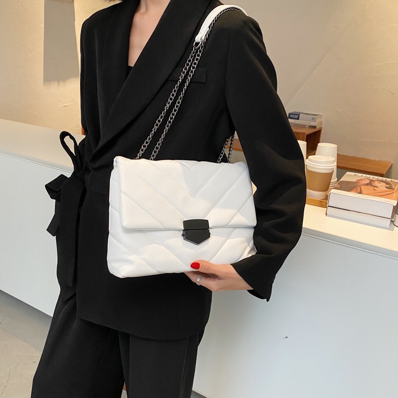 Ladies Leather Sling Bag with Chain Strap Ladies Leather Sling Bag with Chain Strap