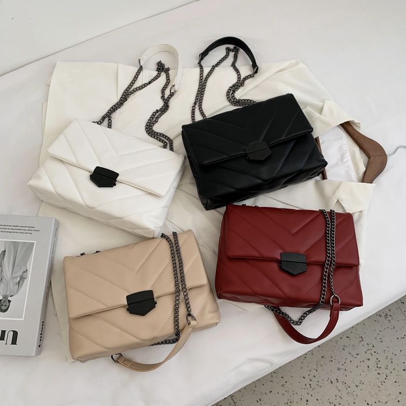 Ladies Leather Sling Bag with Chain Strap Ladies Leather Sling Bag with Chain Strap