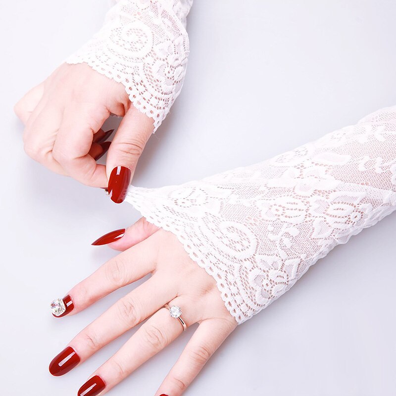 Ladies Long Lace Fingerless Gloves
