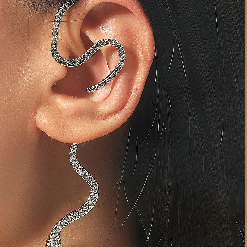 Ladies Non Piercing Snake Ear Cuff