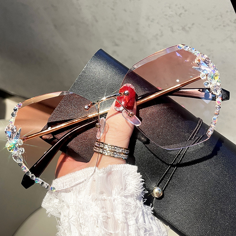 Ladies Rimless Gradient Sunglasses