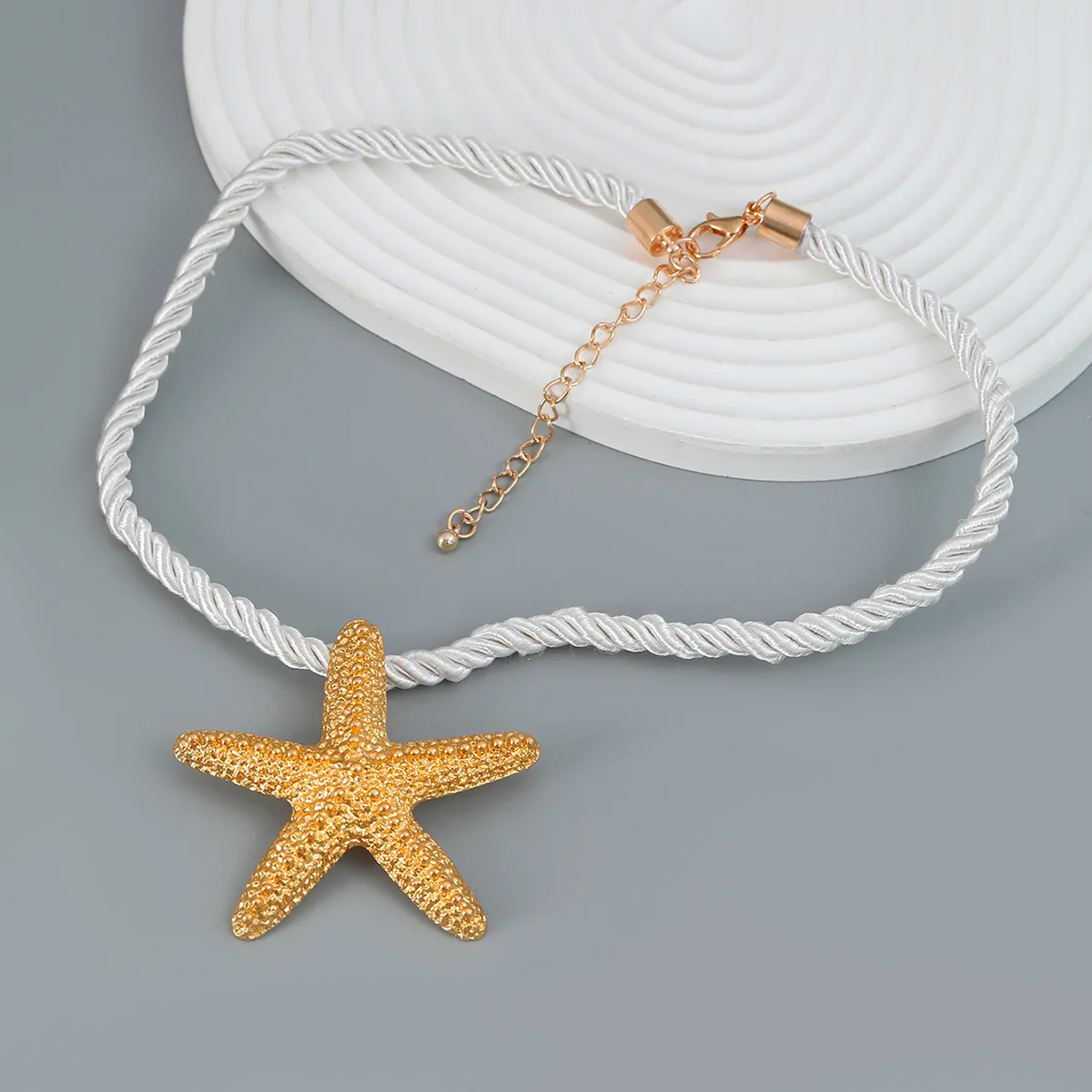 Ladies Vintage Starfish Necklace