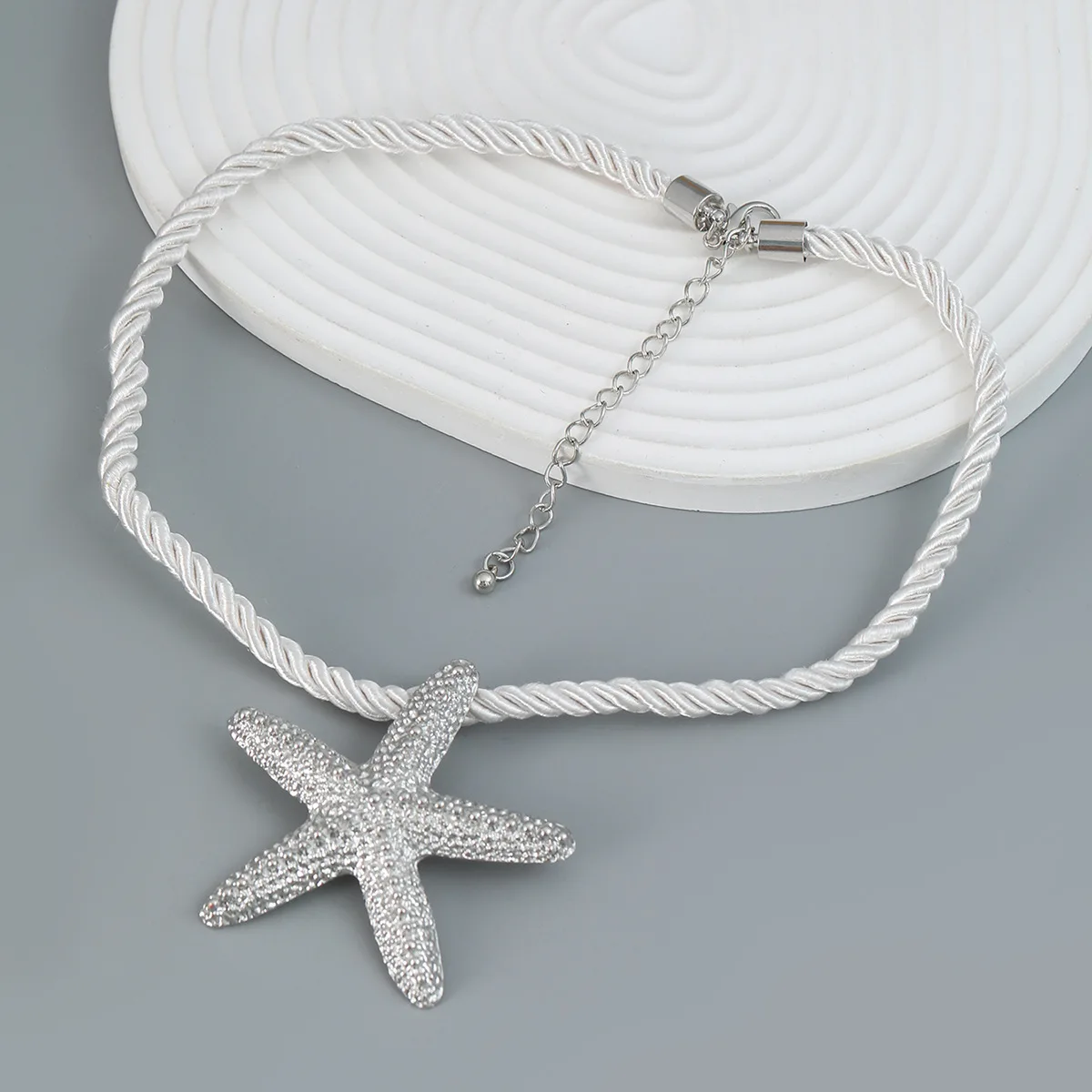 Ladies Vintage Starfish Necklace