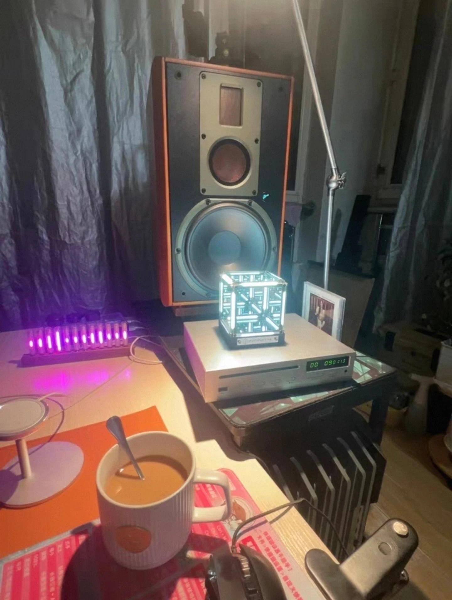 LED Infinity Cube Mirror Lamp Tech Illusion Light Handmade Desktop Decoration for Gaming Setup Esports Room Modern