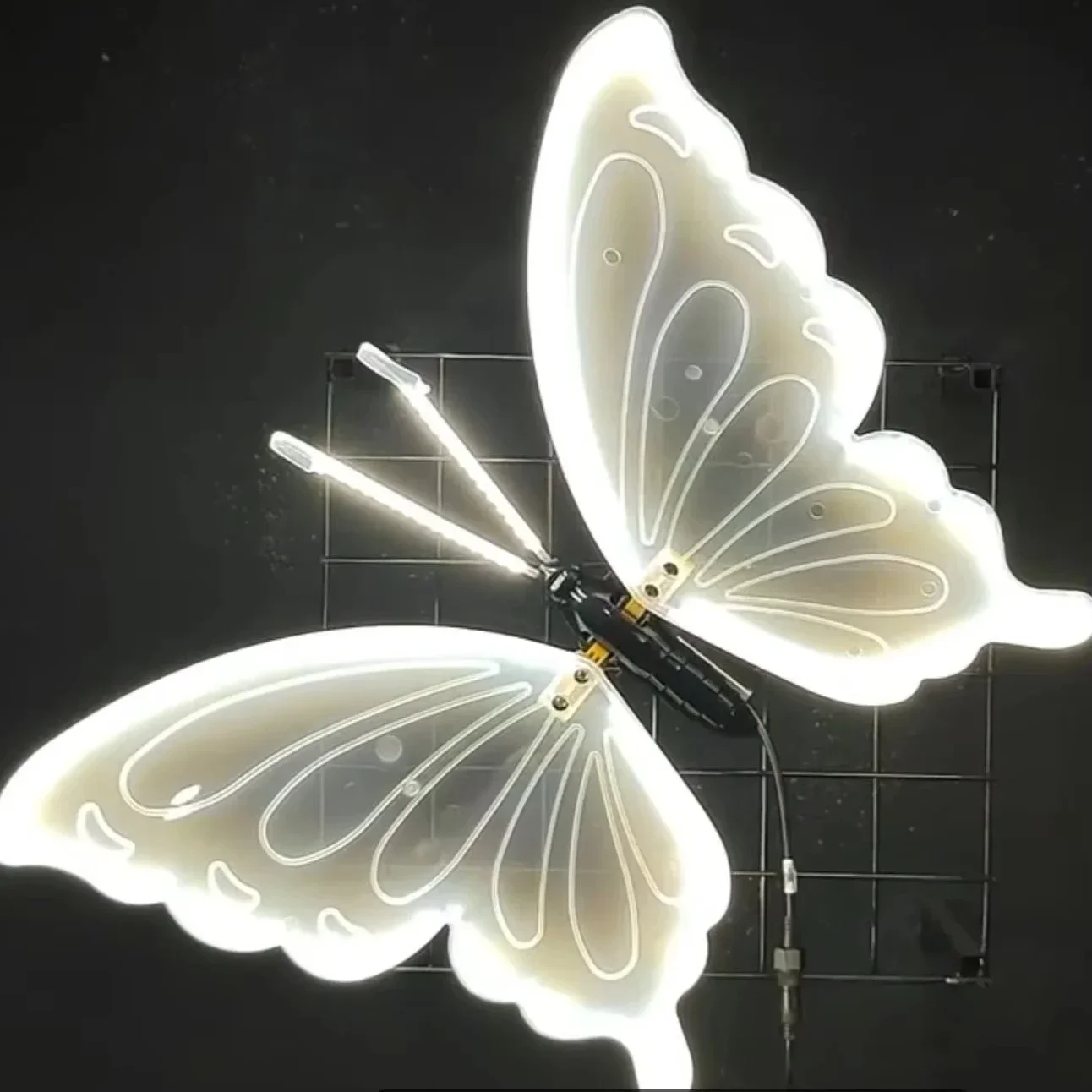 LED Outdoor Simulation Dynamic Static Butterfly Lights Holiday Party Home Christmas Decorations LED Outdoor Simulation Dynamic Static Butterfly Lights Holiday Party Home Christmas Decorations
