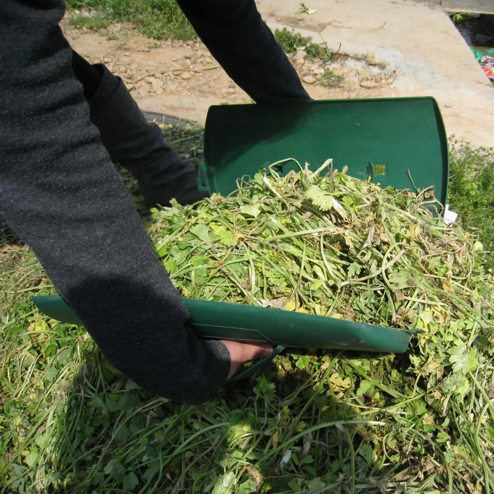 Lightweight Leaf Scoops Hand Held Claws Rubbish Pick up Portable for Garden Cleaning Yard Grass Clippings