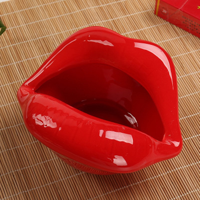 Lips Ashtray Creative Ceramic Cigarette Holder