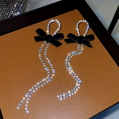 Long Crystal Sparkling Earrings Earrings with a Black Bow