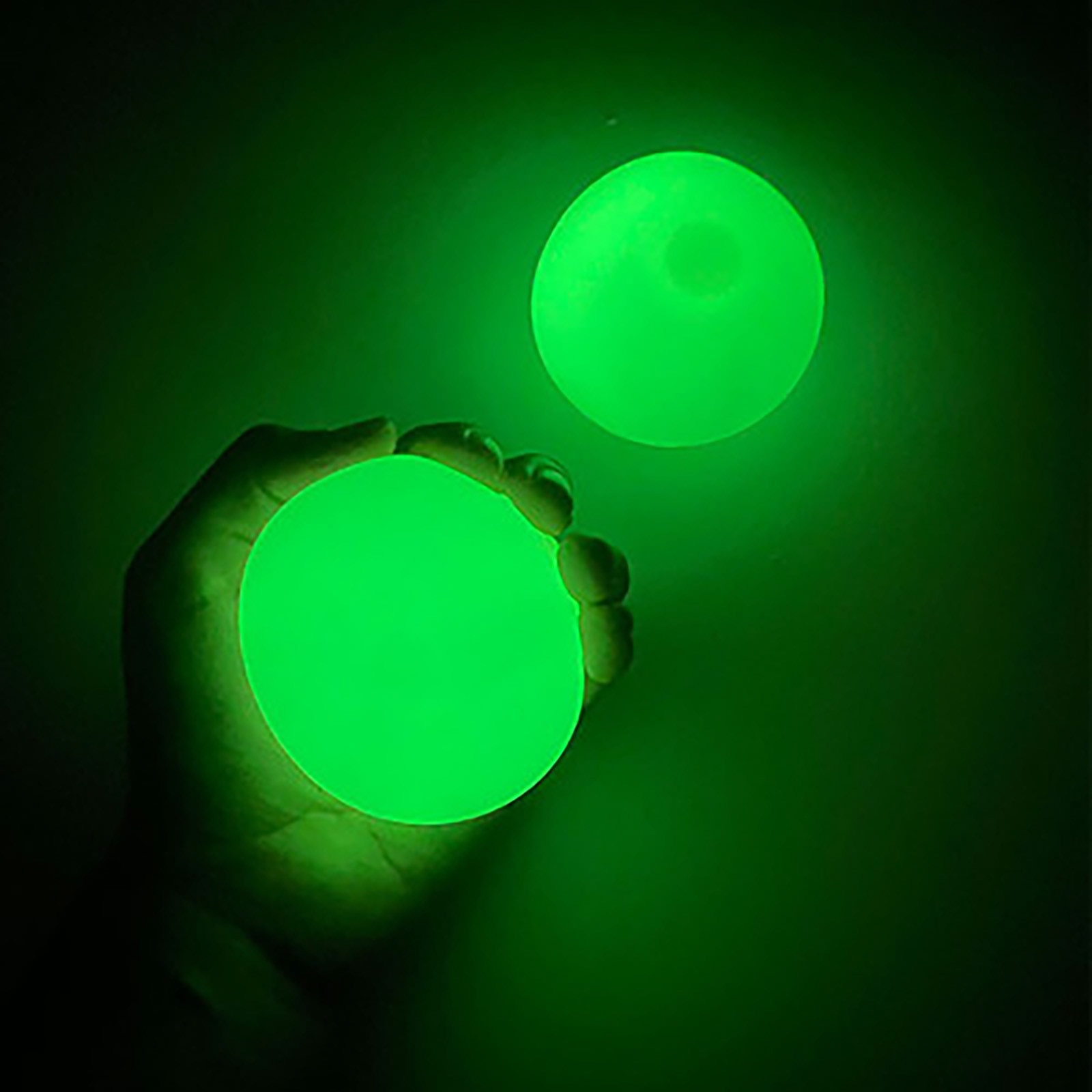 Luminous Sticky Wall Balls Catch and Throw Ball (Set of 4) Luminous Sticky Wall Balls Catch and Throw Ball (Set of 4)