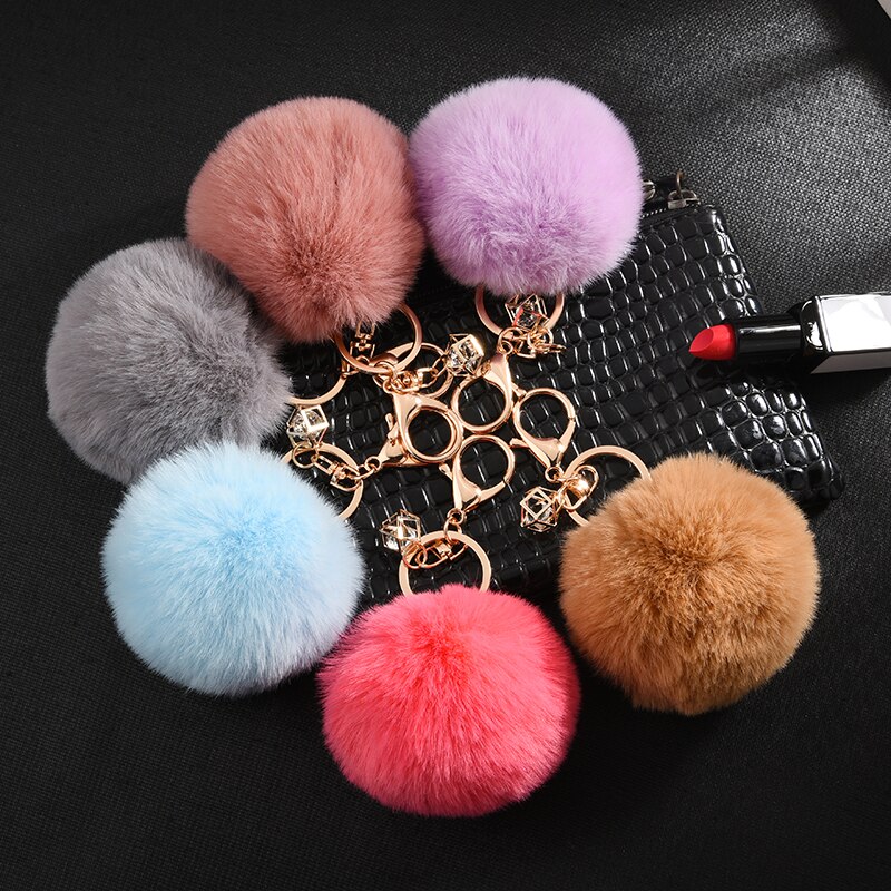 Luxurious Fluffy Ball Keychain