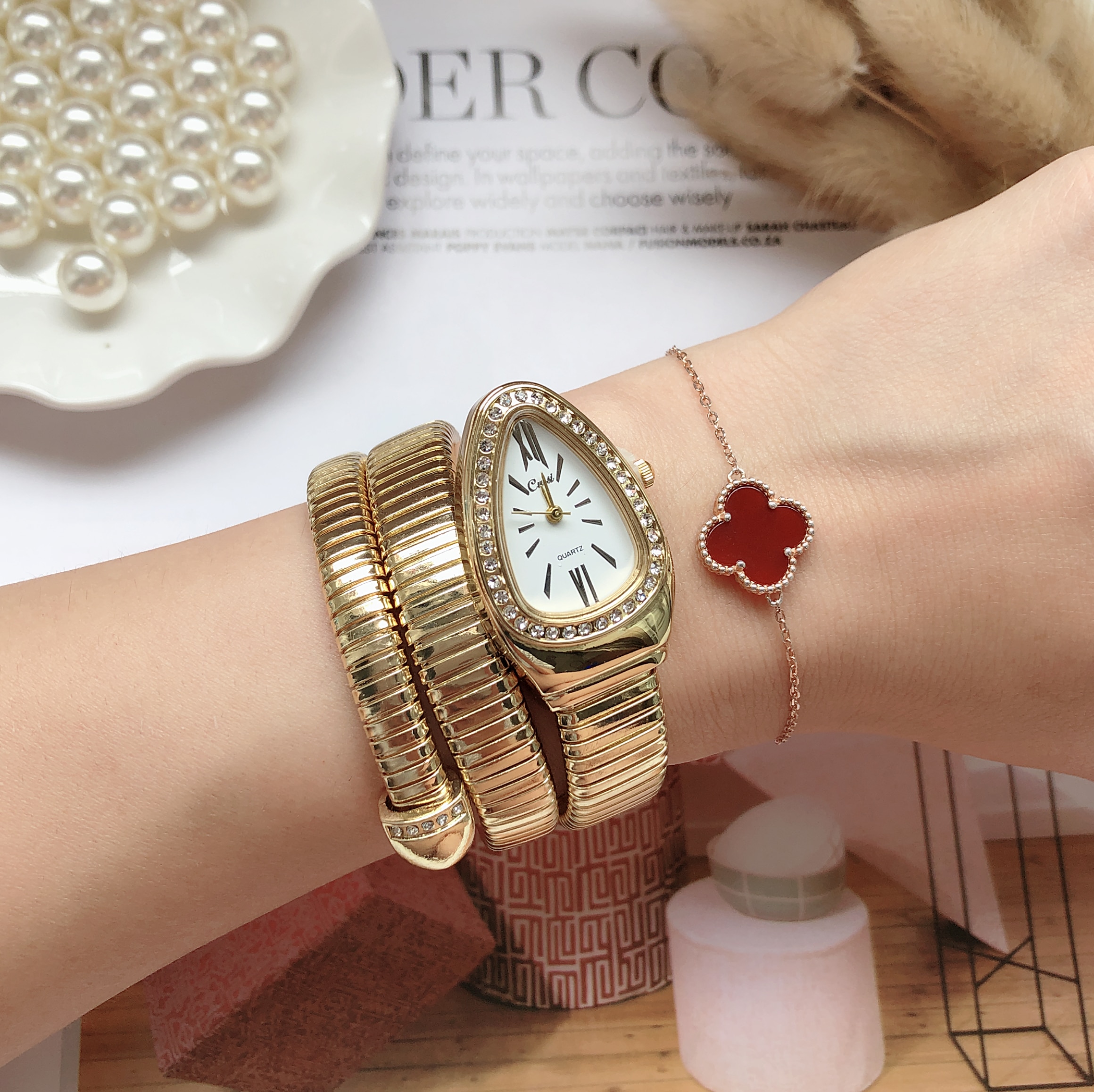 Luxurious Quartz Snake Watch