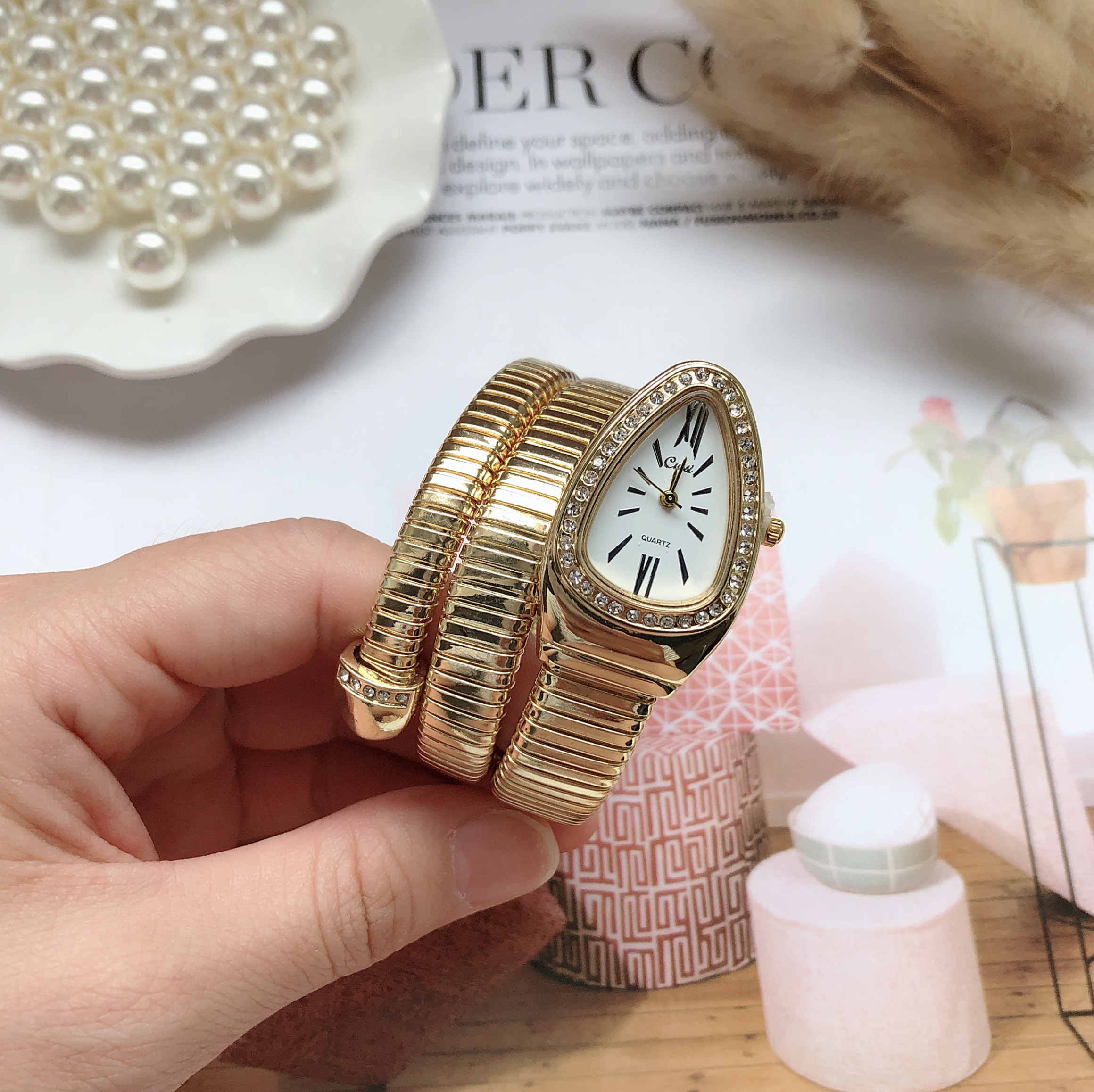 Luxurious Quartz Snake Watch Luxurious Quartz Snake Watch