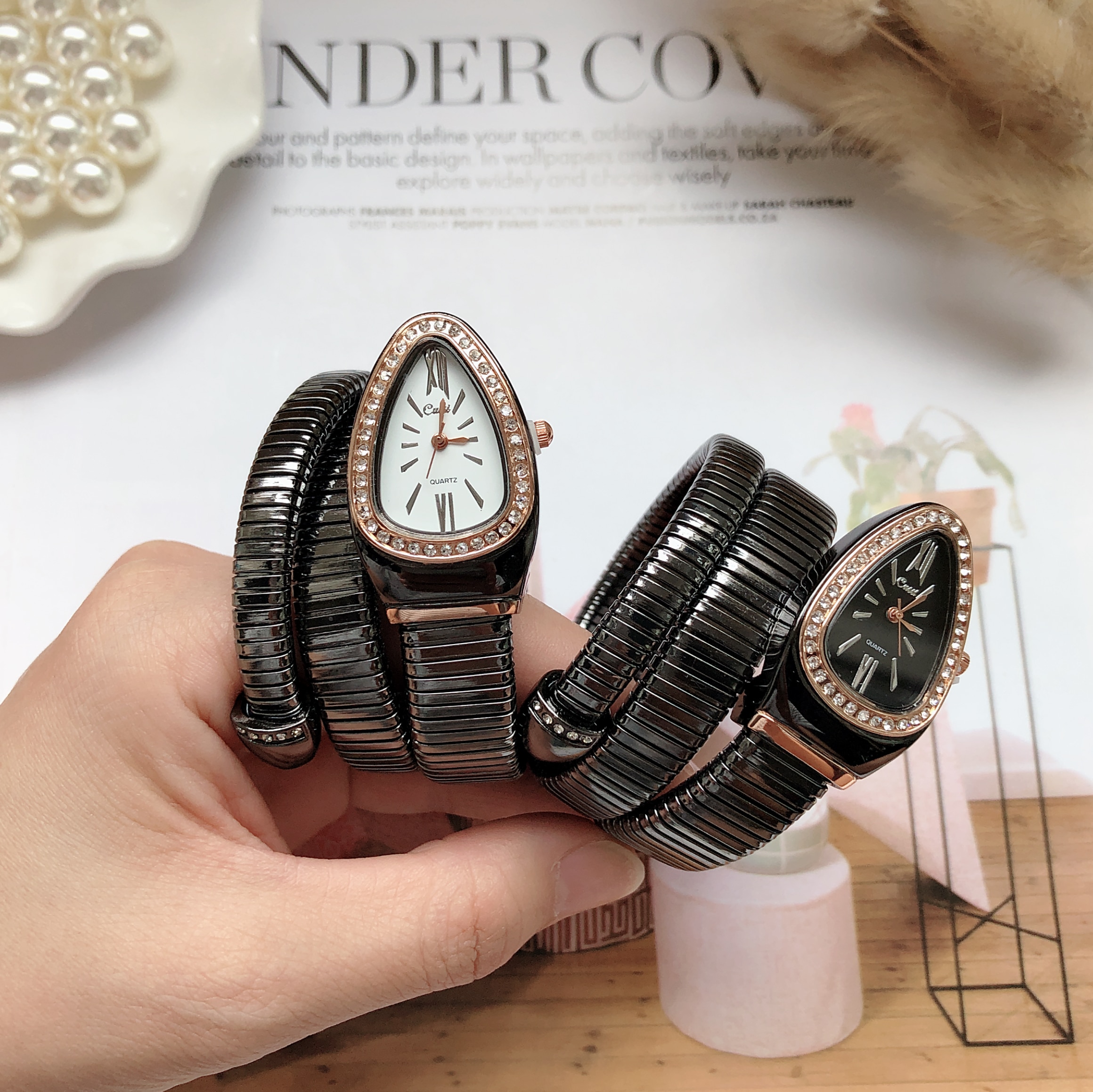 Luxurious Quartz Snake Watch Luxurious Quartz Snake Watch