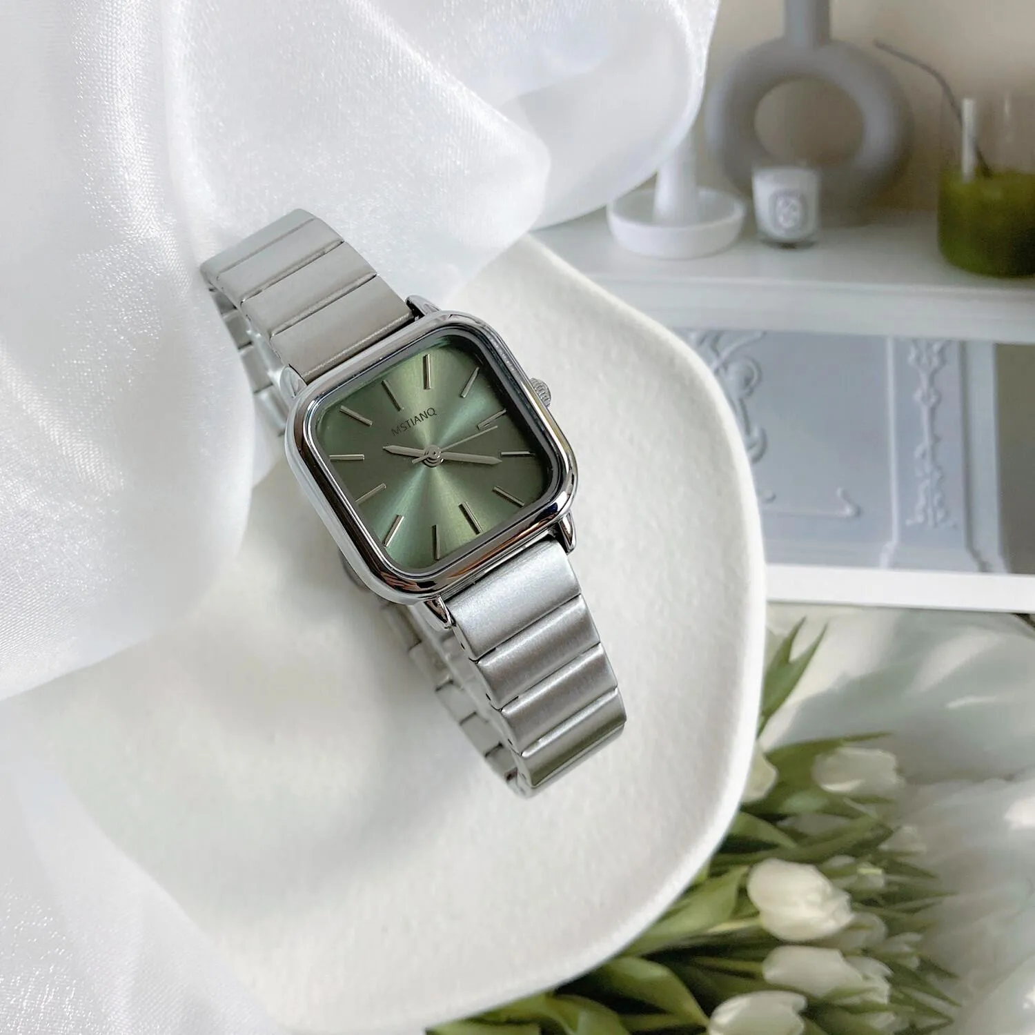 Luxury Women Watch Fashion Steel Belt Ladies Quartz Wristwatch Luxury Women Watch Fashion Steel Belt Ladies Quartz Wristwatch
