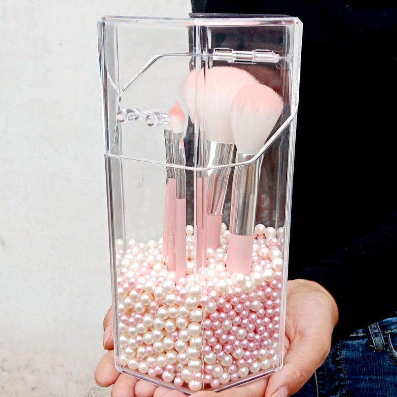 Makeup Brush Organizer with Pearl Beads Makeup Brush Organizer with Pearl Beads