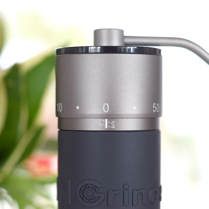 Manual Coffee Grinder Portable Mill 420 Stainless Steel 48mm Stainless Steel Titanium Plating Burr
