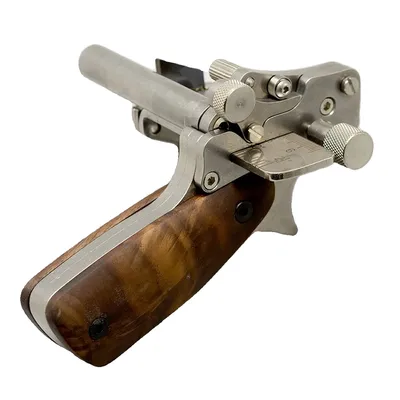 Manual Leather Strip Cutter Roller Type 10-60MM Adjustable Leathercraft Belt Cutting Tool with Metric-Inch Double Scale Manual Leather Strip Cutter Roller Type 10-60MM Adjustable Leathercraft Belt Cutting Tool with Metric-Inch Double Scale