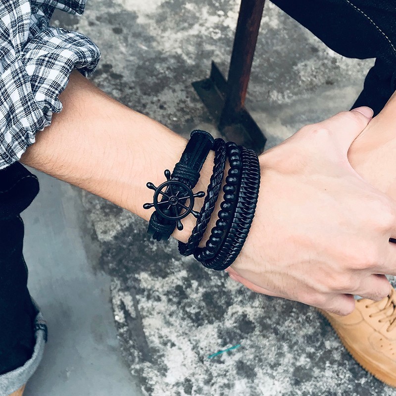 Men's Leather Bracelets Wristbands (4Pcs) Men's Leather Bracelets Wristbands (4Pcs)