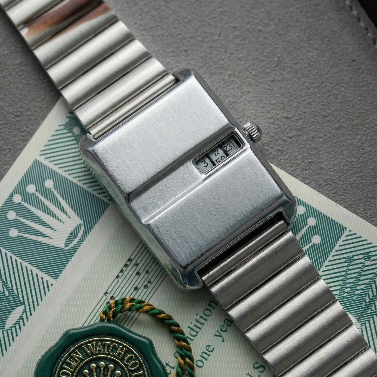 Men's Retro Square Jump Hour Quartz Wristwatch, Business Casual Versatile Watch