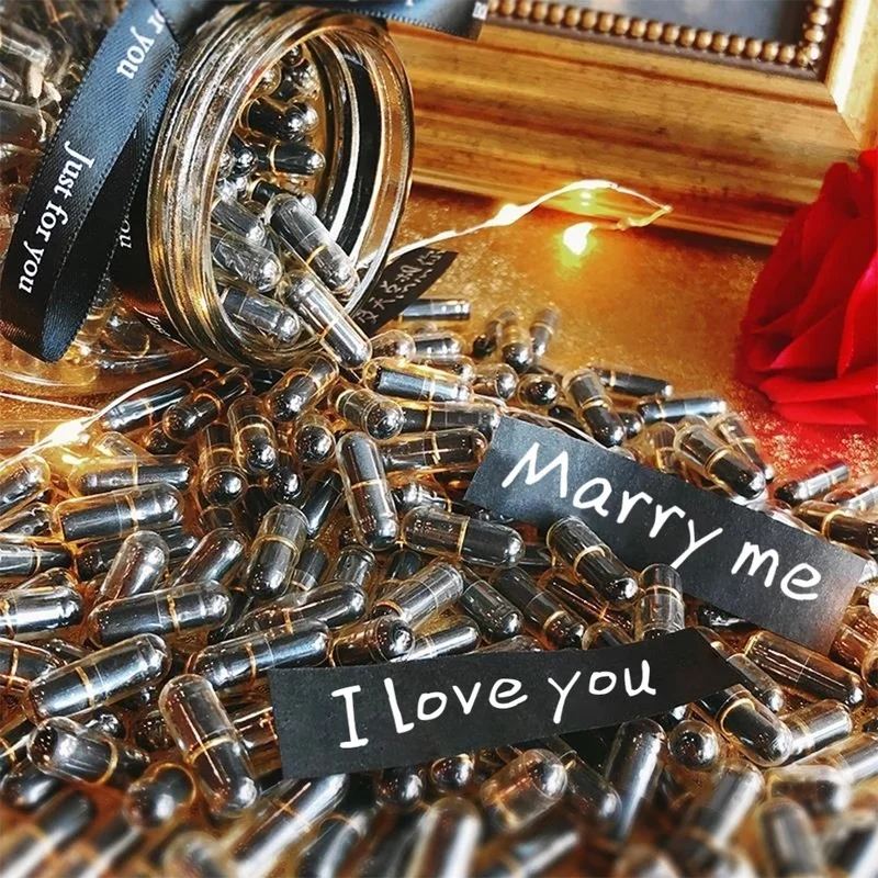 Message Capsules Love Pill Set