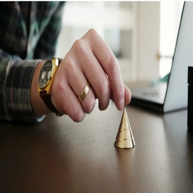 Metal Aluminum Alloy Fidget Spinner Sharp Cone Mezmoglobe Desktop Rotate Hand Spinner Fingertip Gyro Stress Relief
