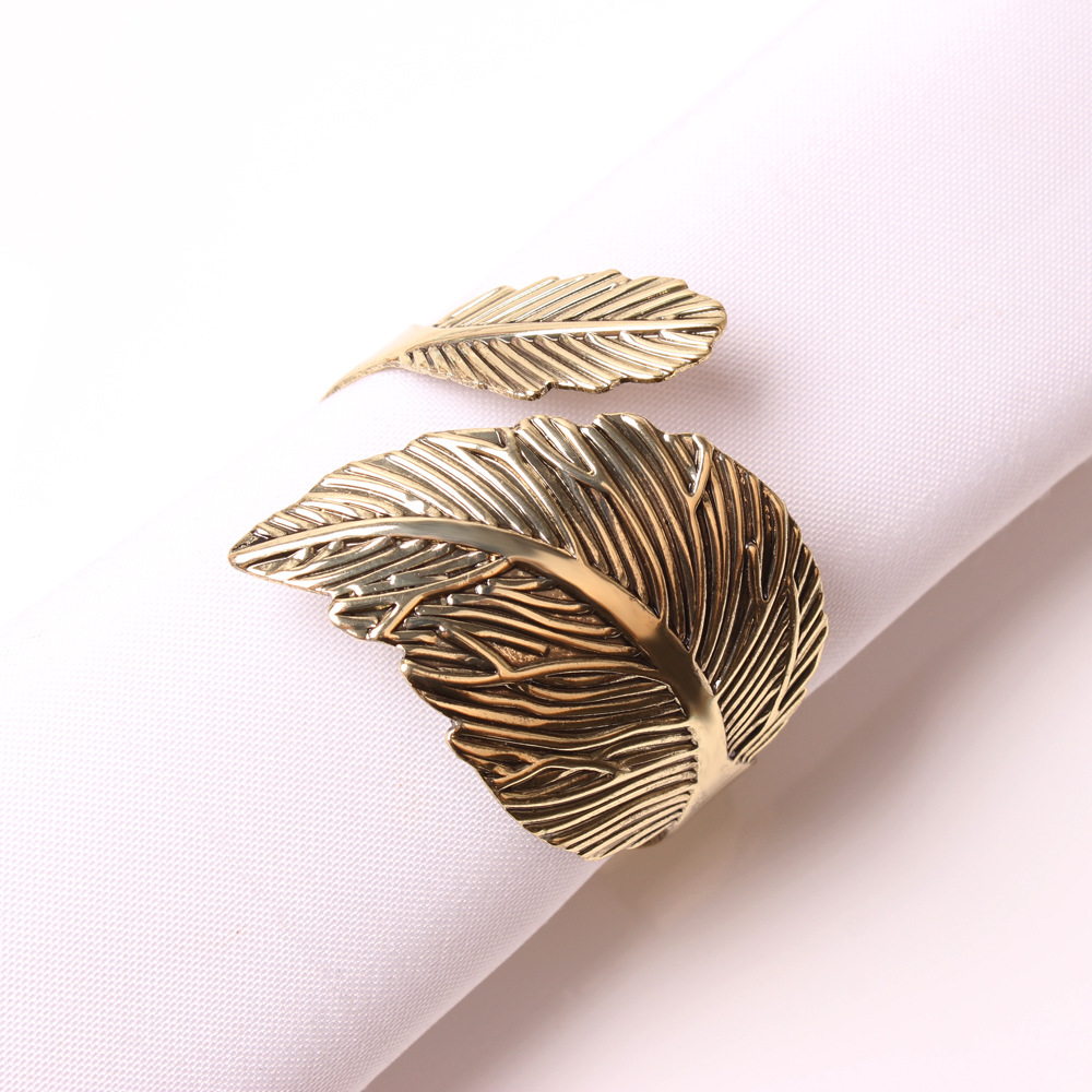 Metal Leaves Napkin Rings (4pcs) Metal Leaves Napkin Rings (4pcs)