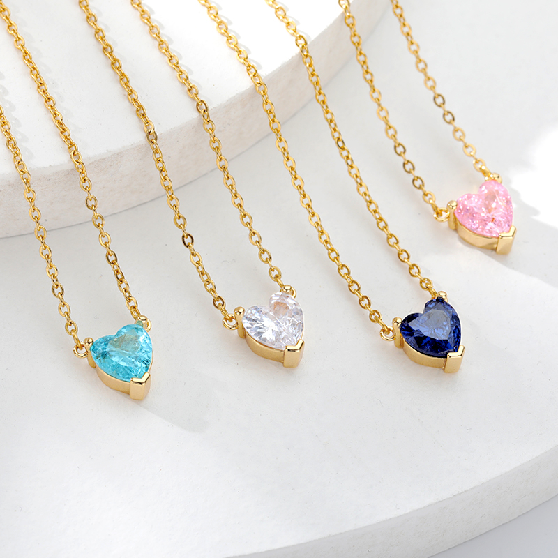 Metal Link Chain Crystal Heart Necklace