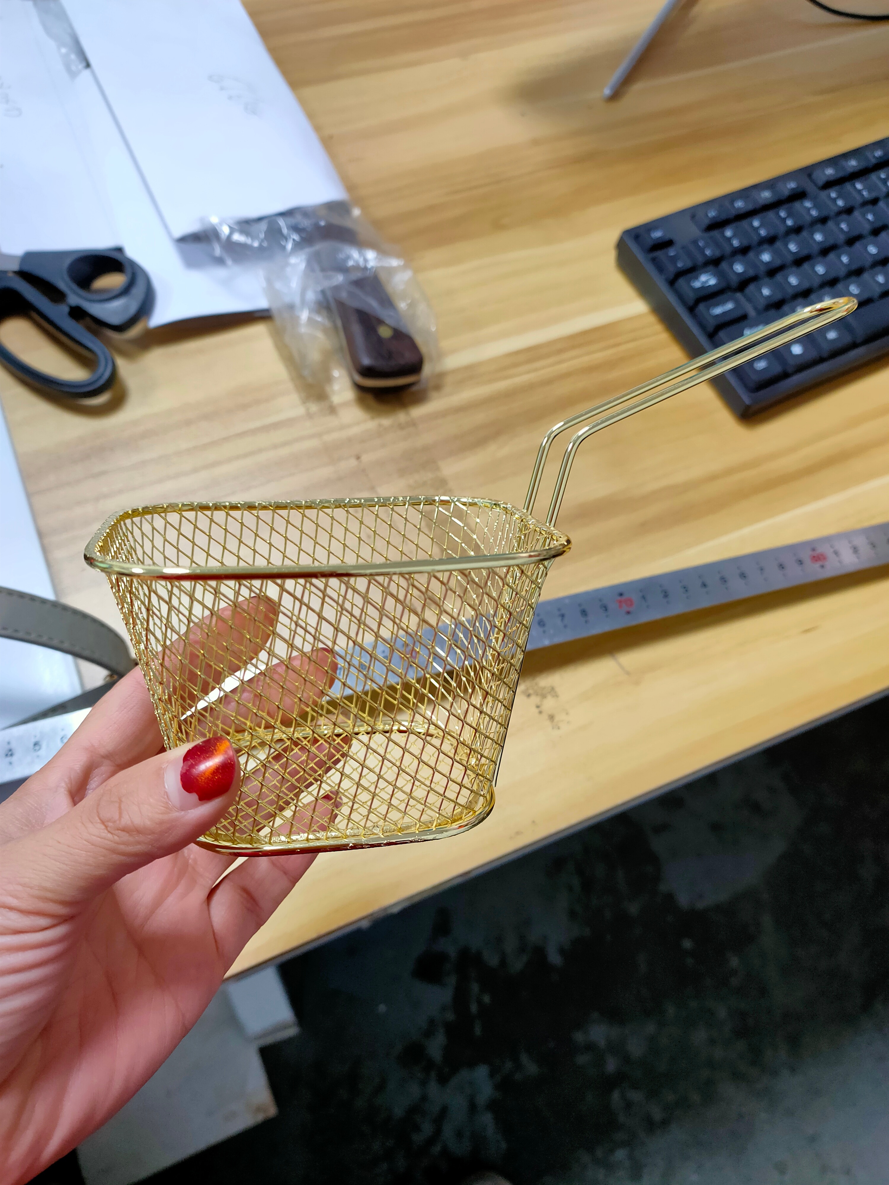 Metal Mesh French Fries Serving Basket Metal Mesh French Fries Serving Basket