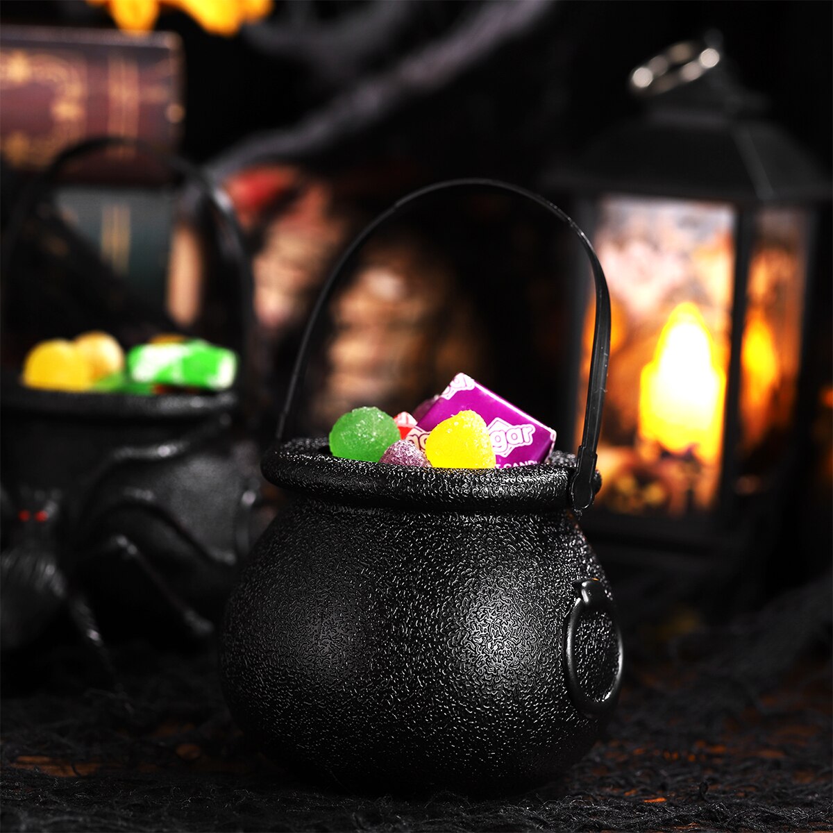 Mini Cauldrons Halloween Basket (10 Pcs) Mini Cauldrons Halloween Basket (10 Pcs)