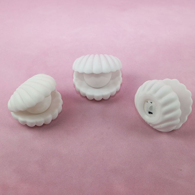 Mini Clam Light Night Lamp