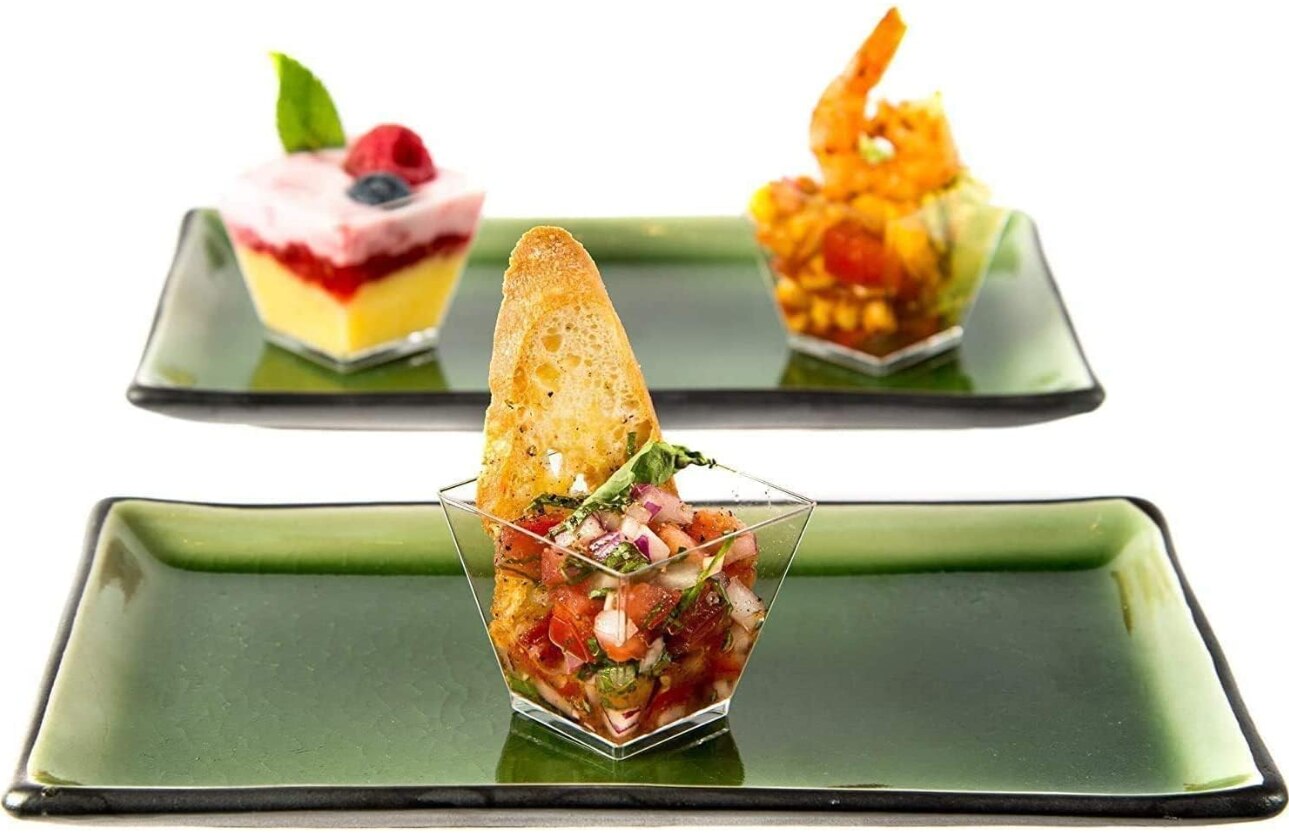 Mini Plastic Dessert Cups with Spoons (20 pcs)
