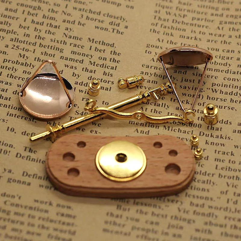 Mini Vintage Balance Scales Ornament Miniature Accessories Metal Antique Justice Scale Model Exquisite Home Decoration