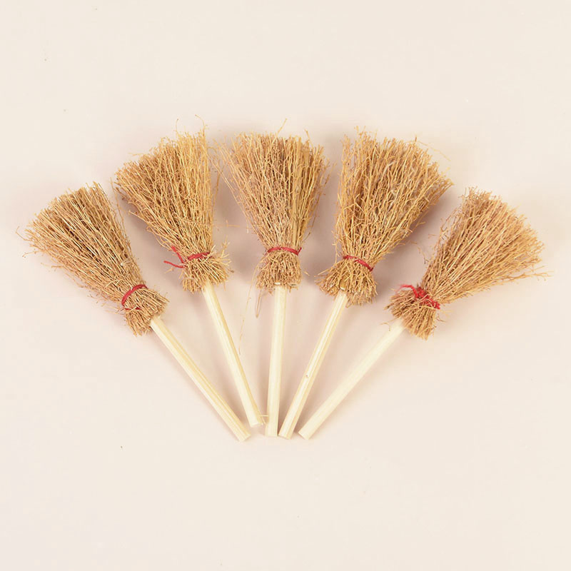 Mini Witch Broom Halloween Ornaments (20 pcs) Mini Witch Broom Halloween Ornaments (20 pcs)