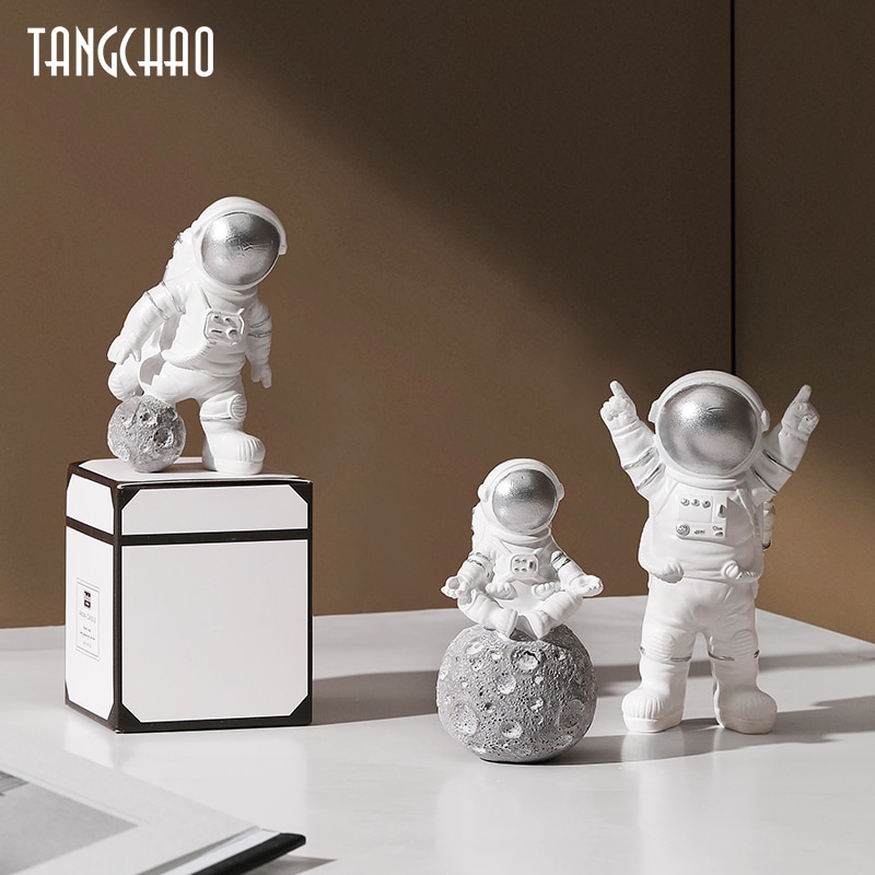 Miniature Astronaut Figures (3 pcs)