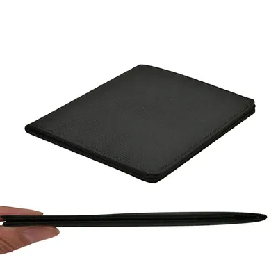 Minimalist Wallet Ultra-Thin Design