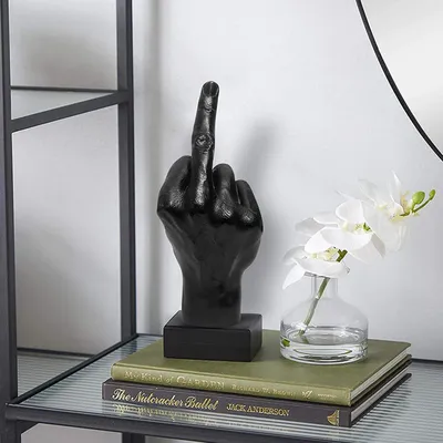 Modern Nordic Style Creative Middle Finger Statue Resin Craft Sculpture Flower Potted Plant Home Garden Decoration