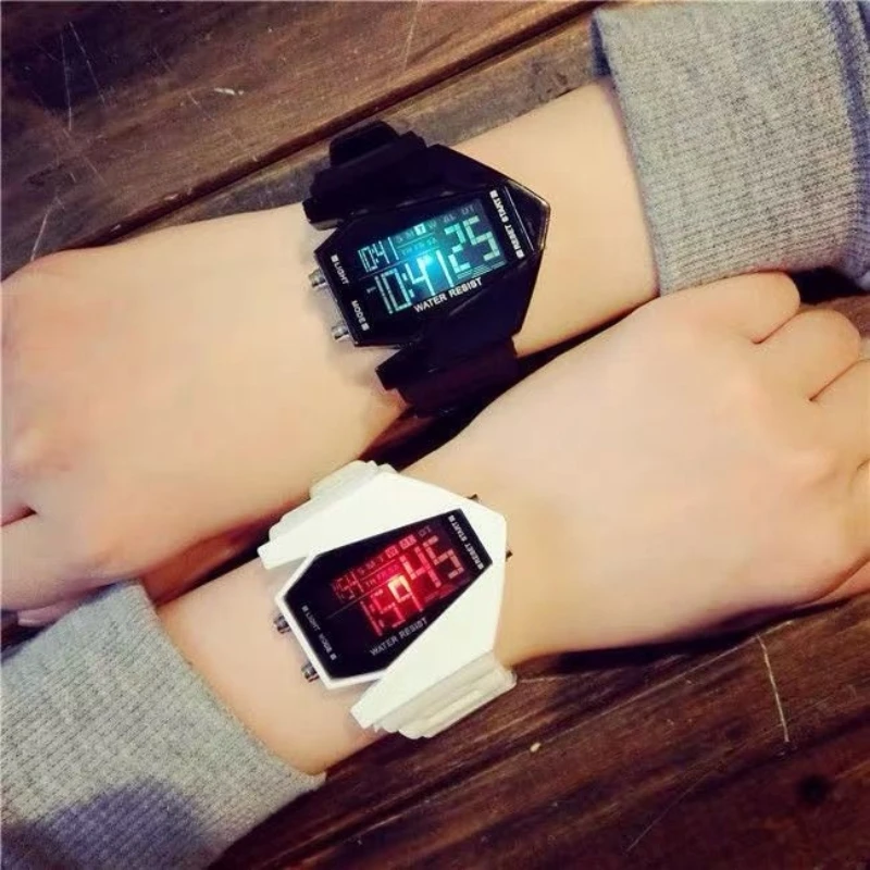 Multi-Function Aircraft Watch Junior High School Students Boys and Girls Sports Electronic Watch Multi-Function Aircraft Watch Junior High School Students Boys and Girls Sports Electronic Watch
