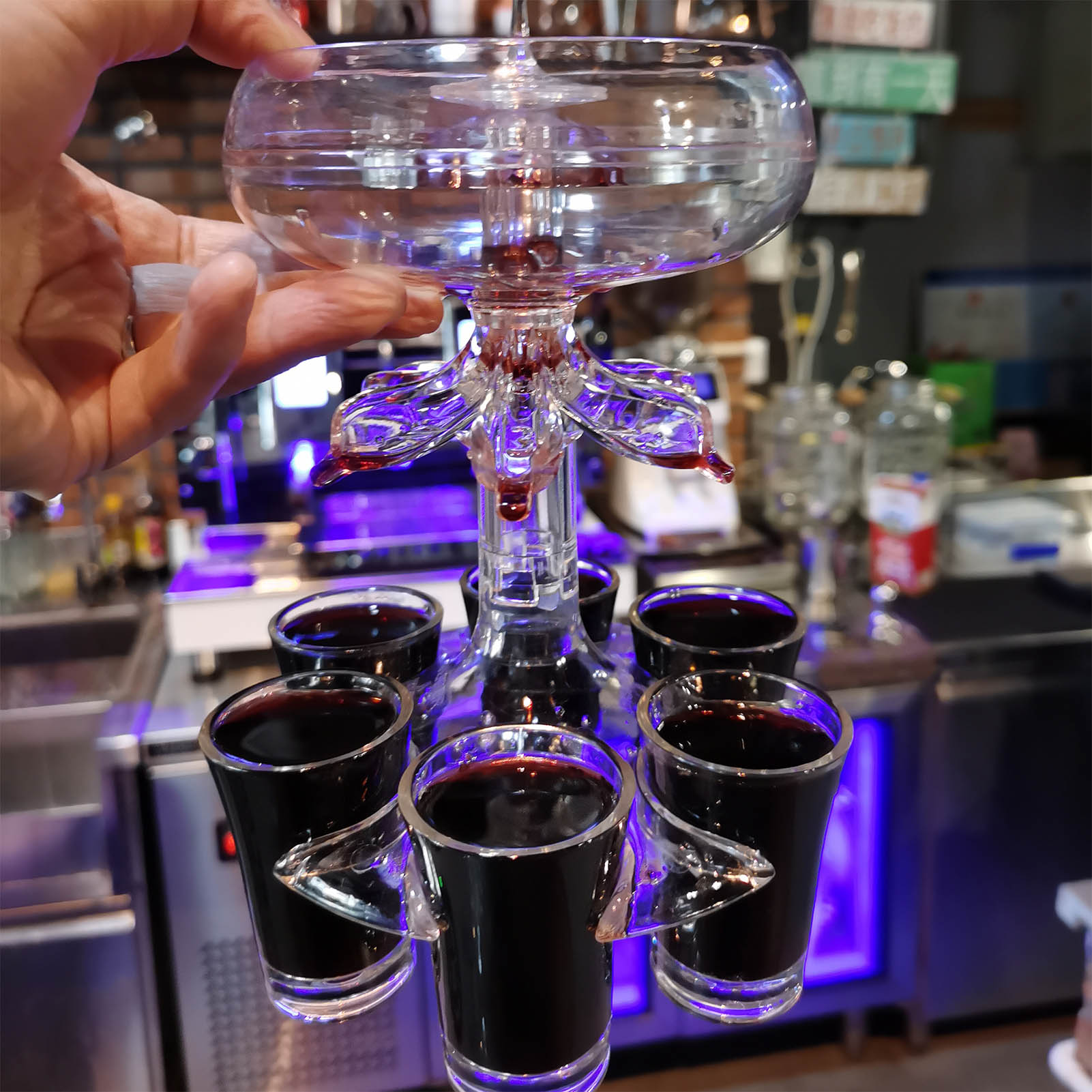 Multiple Shot Pourer with Shot Glasses Multiple Shot Pourer with Shot Glasses