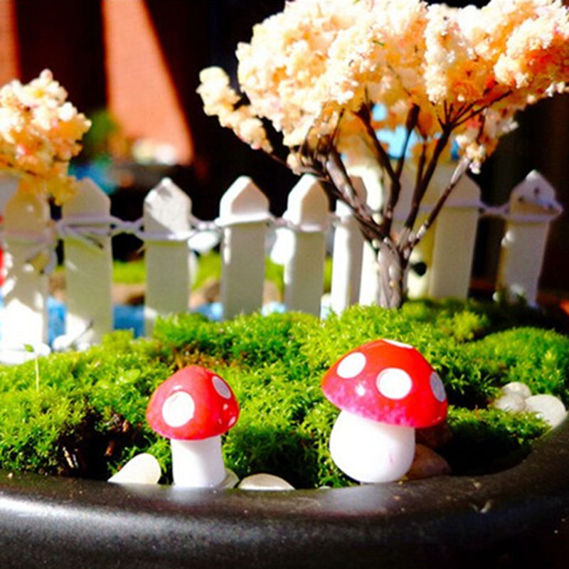 Mushroom Garden Ornaments Red Color (10Pcs) Mushroom Garden Ornaments Red Color (10Pcs)