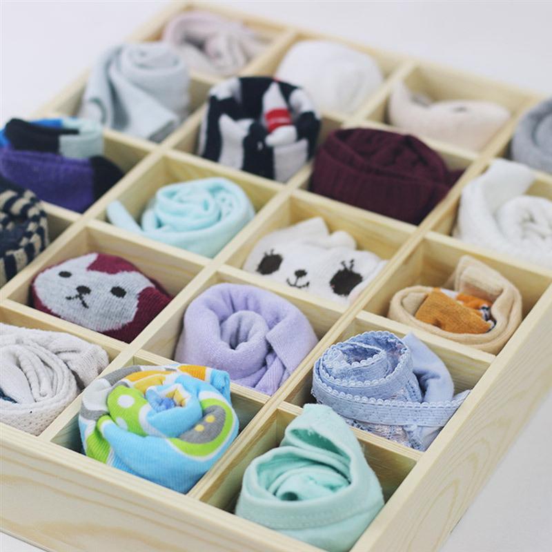 Natural 20 Grid Wooden Compartment Box