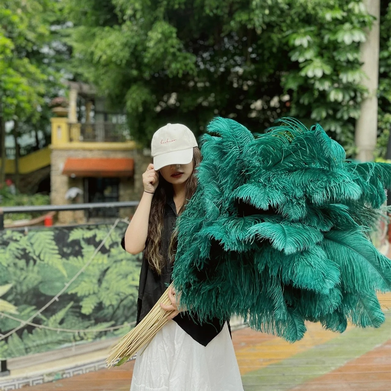 Natural Ostrich Feathers Decor (10 Pcs)