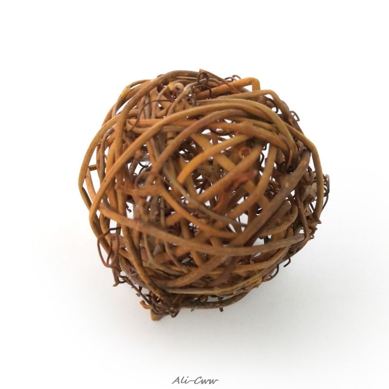 Natural Willow Balls for Rabbits (4pcs) Natural Willow Balls for Rabbits (4pcs)