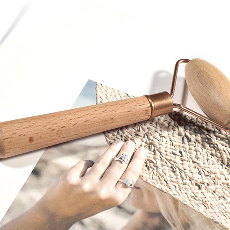 Natural Wooden Face Roller