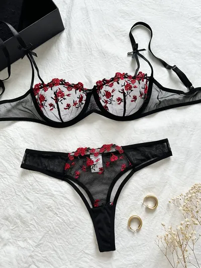 Night Beautiful Sexy Women 2 Piece floral Embroidery Underwear Sexy Erotic lingerie underwear Set Night Beautiful Sexy Women 2 Piece floral Embroidery Underwear Sexy Erotic lingerie underwear Set