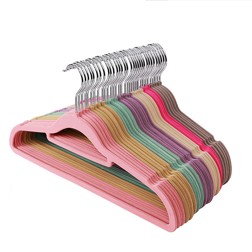 Non Slip Velvet Coat Hangers (5 Pcs) Non Slip Velvet Coat Hangers (5 Pcs)