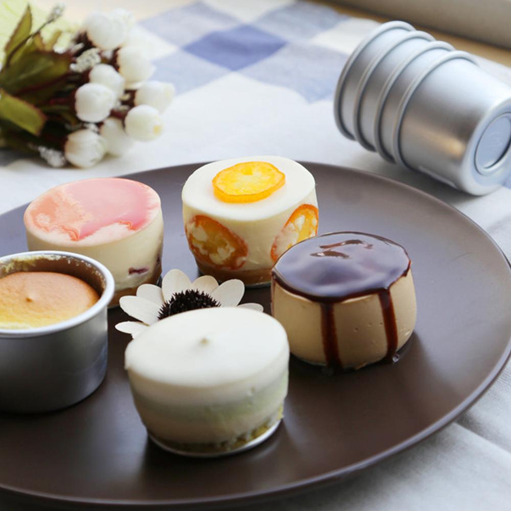 Non Stick Mini Cake Pans (5pcs) Non Stick Mini Cake Pans (5pcs)